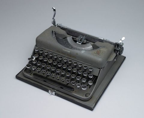 Bailey typewriter, 1951 waterfront dispute