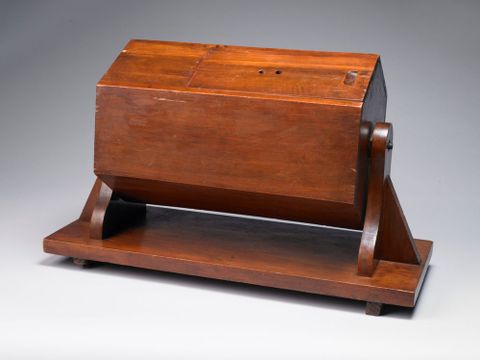 Conscription ballot barrel or box, Gift of the New Zealand Immigration Service, 1989, GH003641/1-5. Te Papa