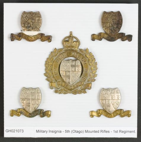 Military Insignia - 5th (Otago) Mounted Rifles - 1st Regiment., 1911-1912, maker unknown. Gift of Mr M Buist & Miss H Buist, 1963. CC BY-NC-ND licence. Te Papa (GH021073)