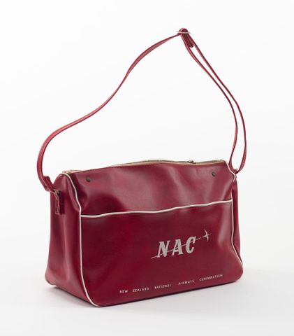 'NAC' flight bag, about 1964, commissioned by National Airways Corporation. Gift of Andrea Hill, 2009. CC BY-NC-ND licence. Te Papa (GH012732)